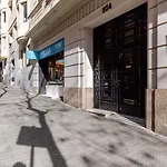 Blueground Galvany Doorman Ac Near Park Bcn-178