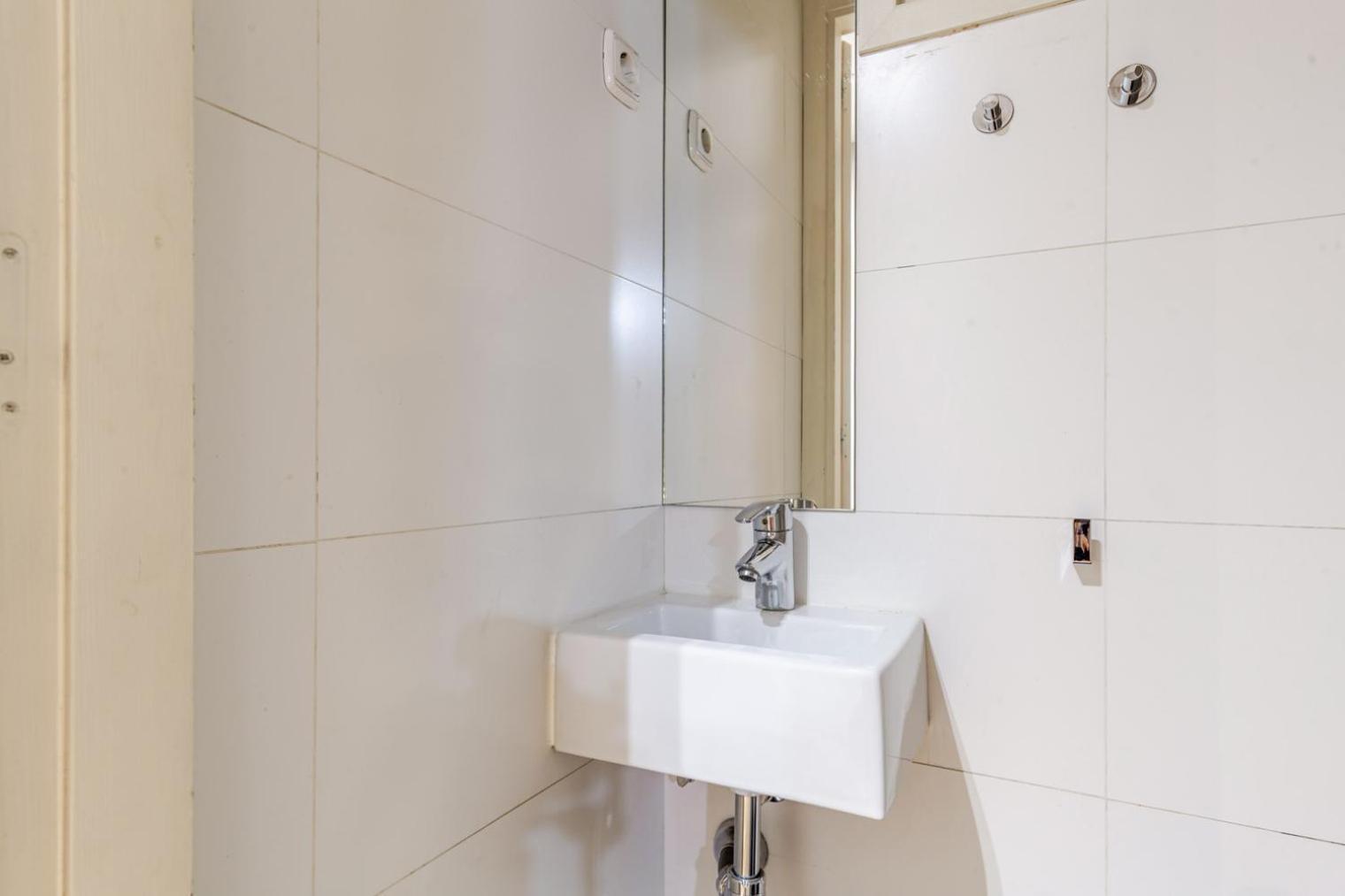 Blueground Galvany Doorman Ac Near Park Bcn-178 Apartamento