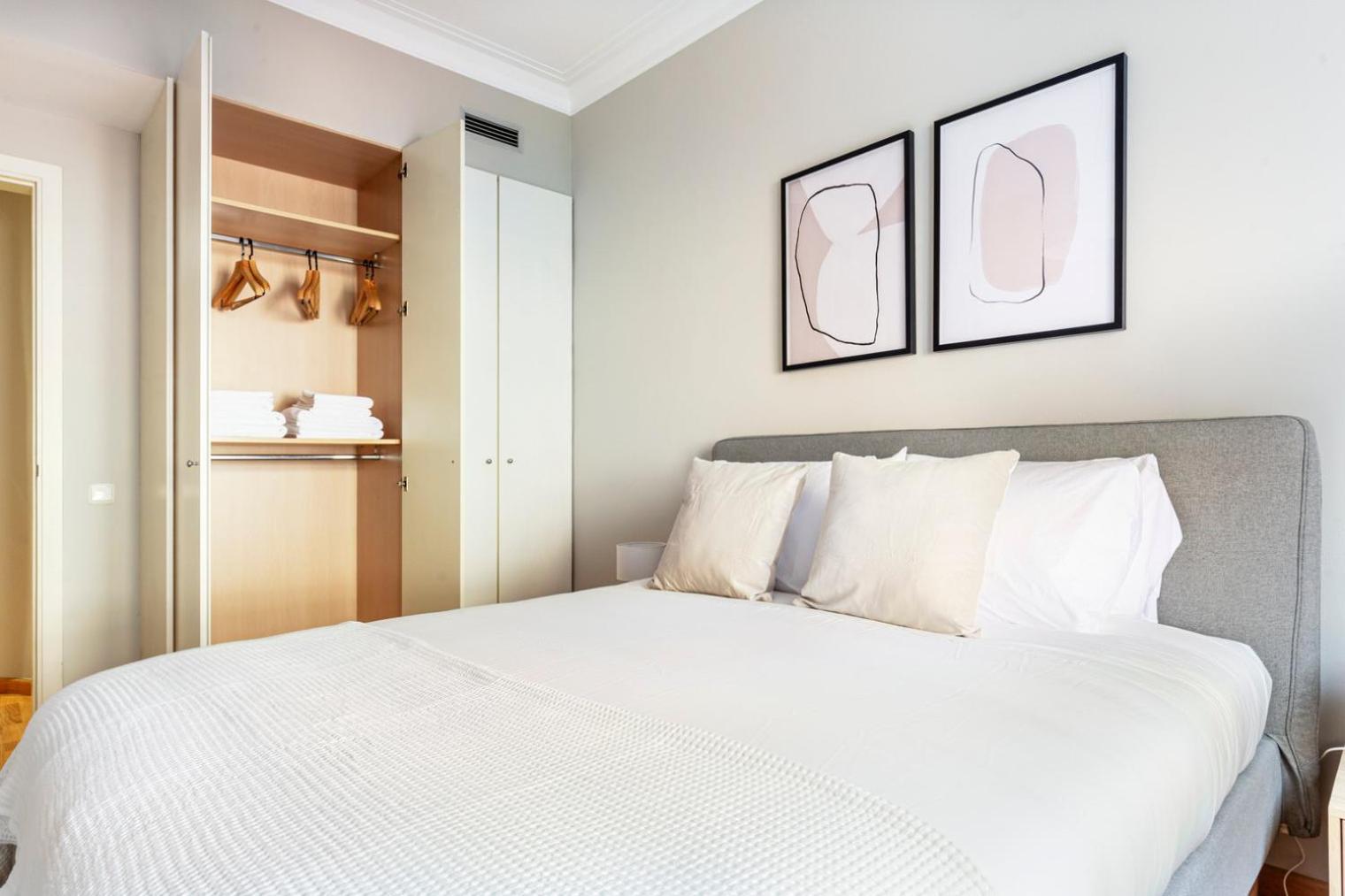 Blueground Galvany Doorman Ac Near Park Bcn-178 Apartamento